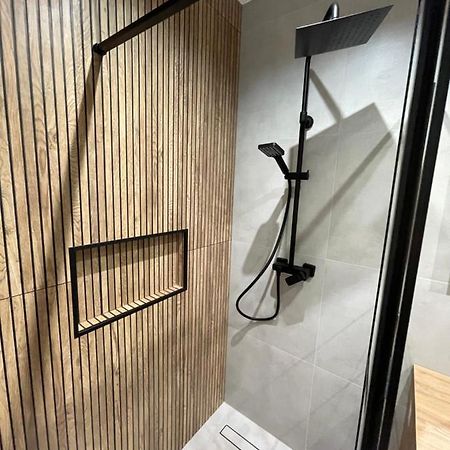 TrzebowniskoPrzytulny Apartamentアパートメント エクステリア 写真