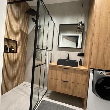 TrzebowniskoPrzytulny Apartamentアパートメント エクステリア 写真